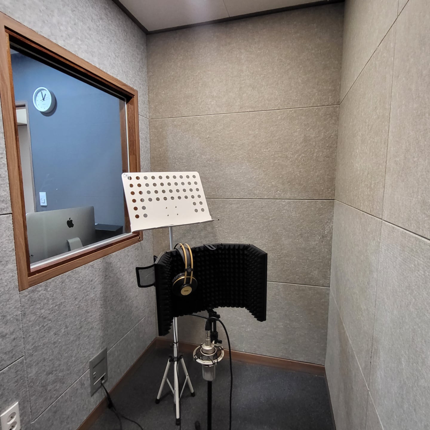 2층 녹음실-2.jpg