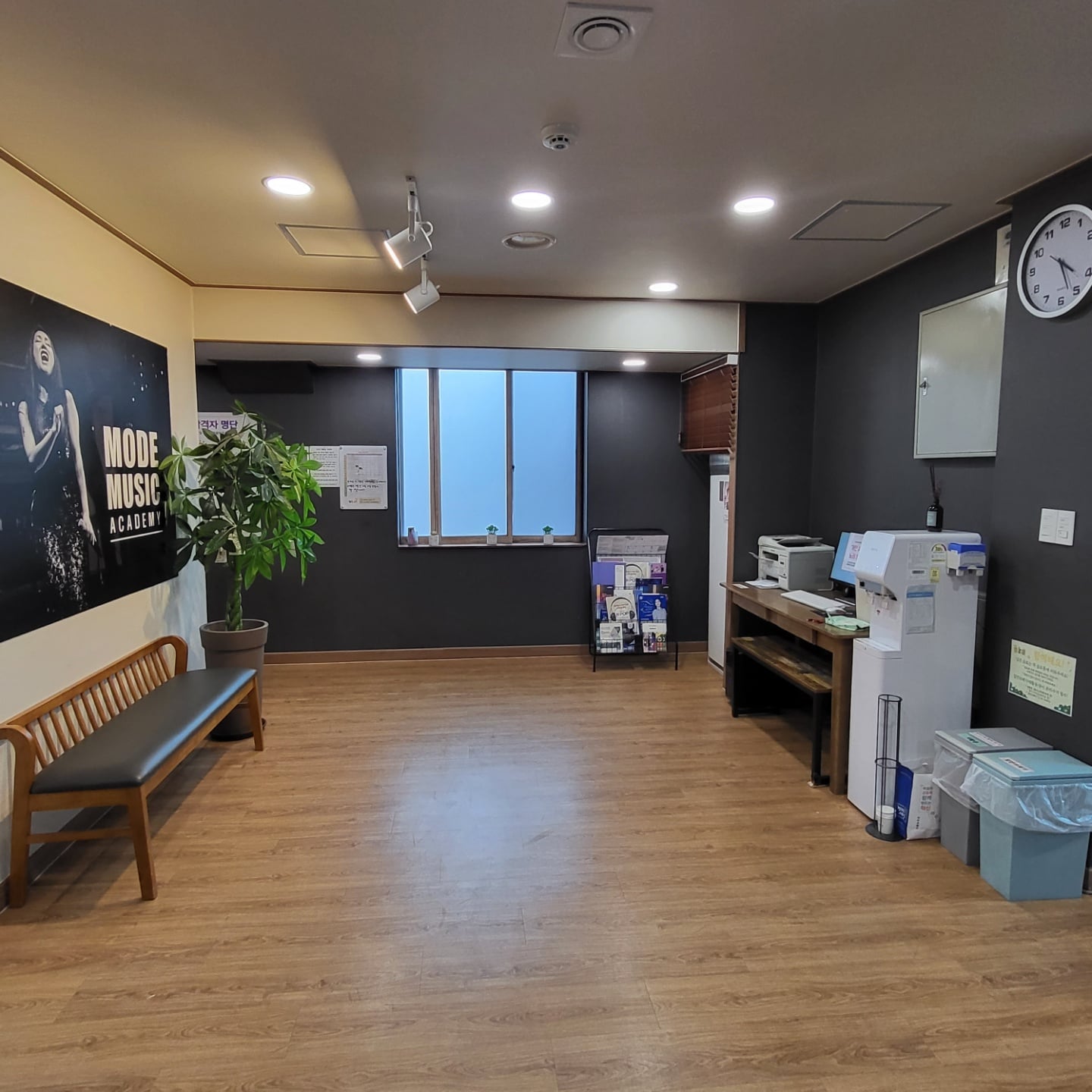 2층 로비-9.jpg