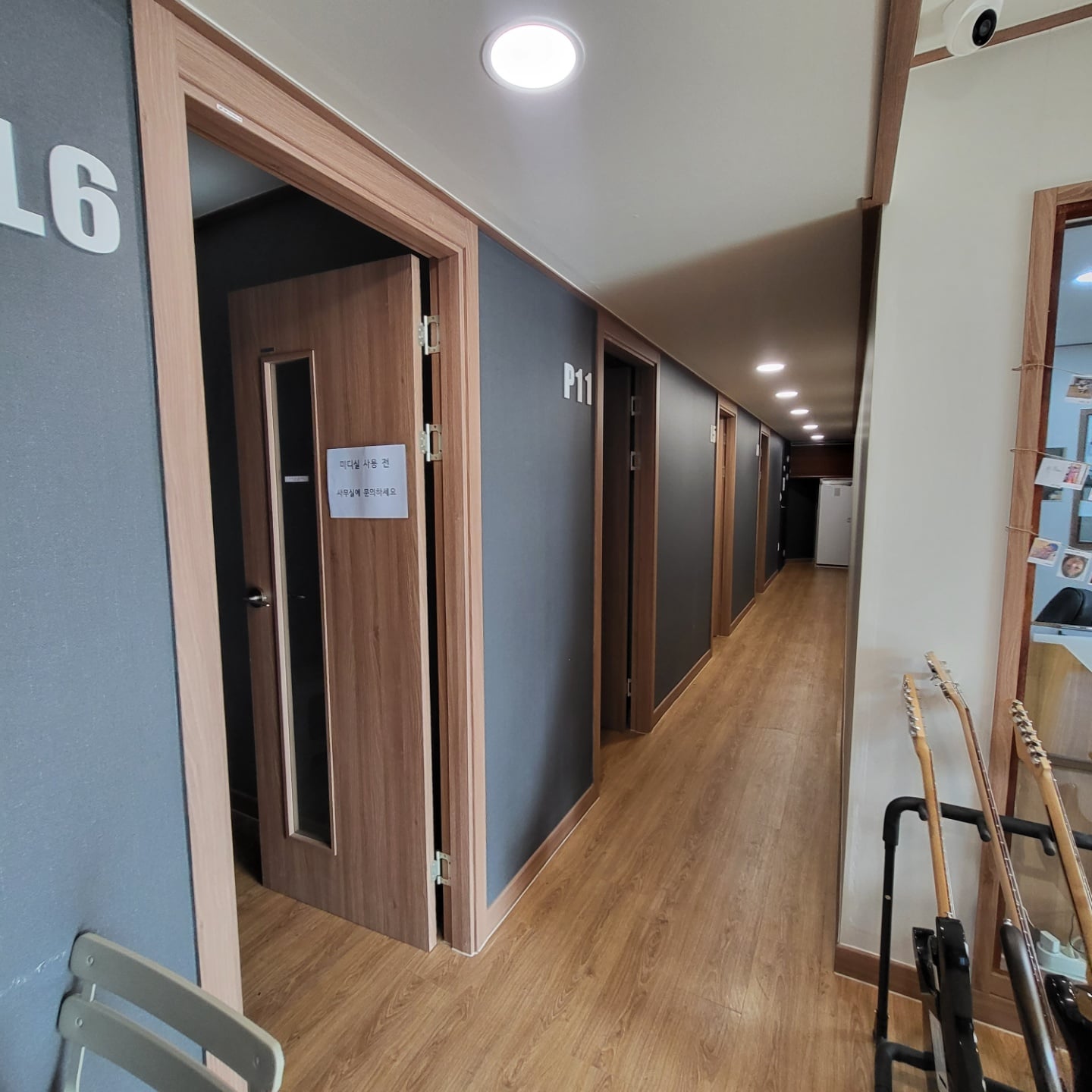 2층 복도-5(사무실왼).jpg