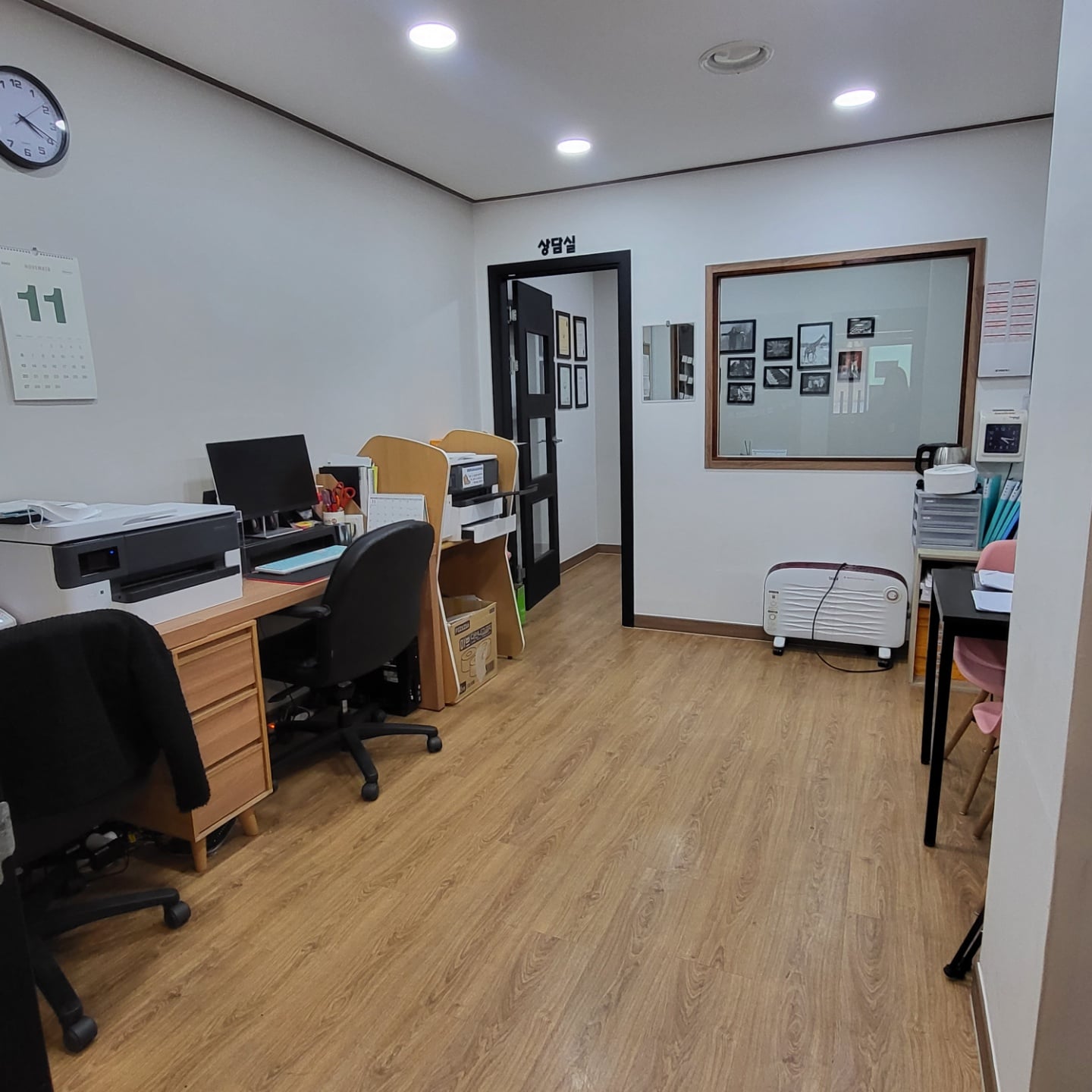 2층 사무실-1.jpg