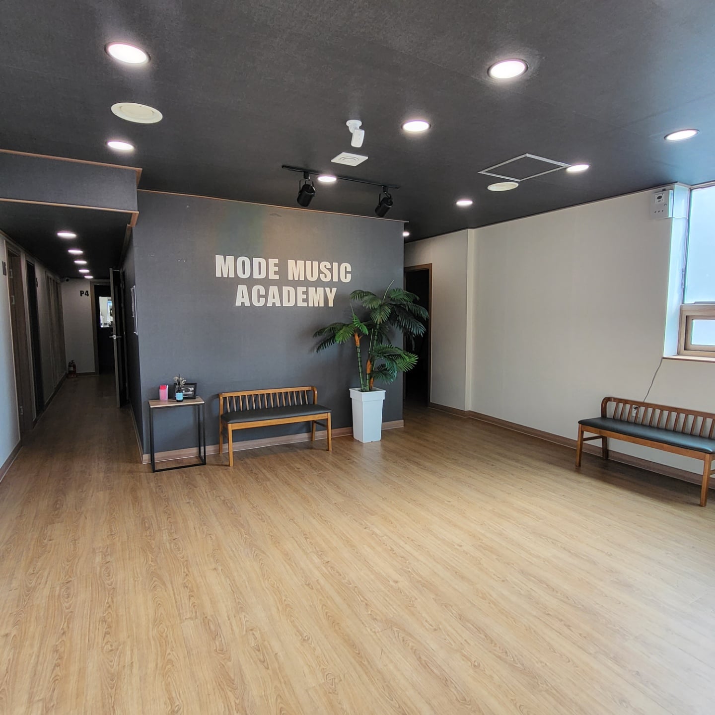 3층 로비-1.jpg